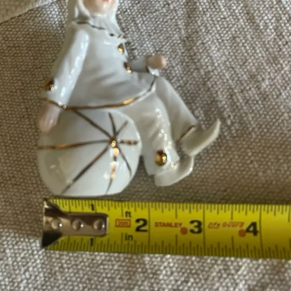 Vintage 80’s porcelain lady clown mime figurine